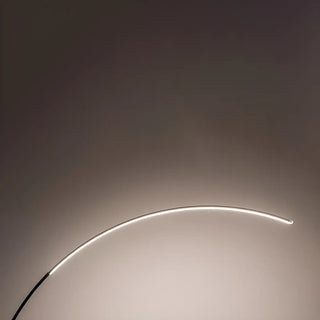 Vnitřní moderní oblouková stojací lampa | LED design