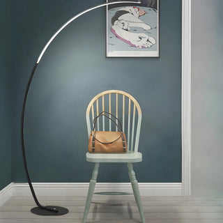 Vnitřní moderní oblouková stojací lampa | LED design
