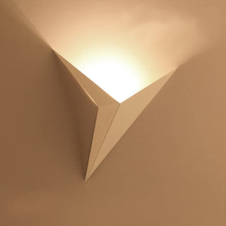 Vnitřní moderní LED nástěnné světlo | Minimalistický trojúhelníkový design