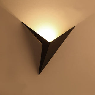 Vnitřní moderní LED nástěnné světlo | Minimalistický trojúhelníkový design