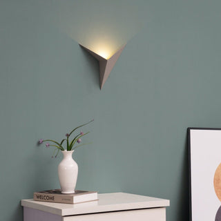 Vnitřní moderní LED nástěnné světlo | Minimalistický trojúhelníkový design