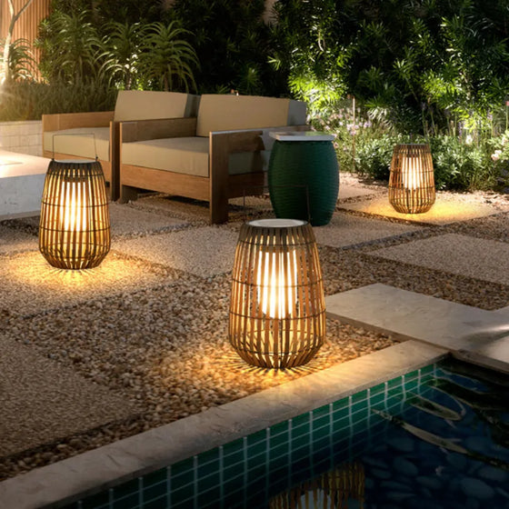 Solar garden lights, lantern style for outdoor LED lighting