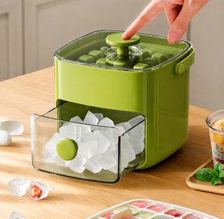 Compact ice maker fast cooling for summer