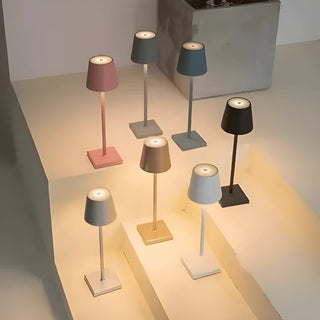 Vnitřní Stolní Lampa | LED Kuželová Lampa