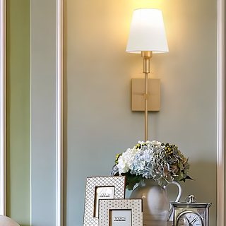 Nástěnná LED lampa dekorativní elegantní