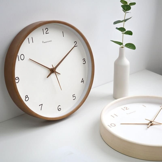 Wall clock, analogue modern decorative for living room