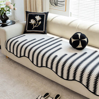 Pokrowiec na sofę nowoczesny falisty design do salonu