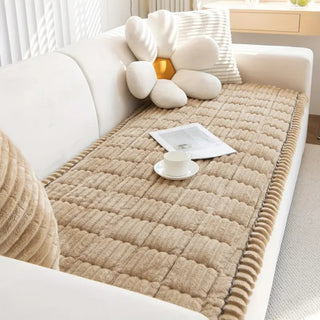 Plisowany nowoczesny dekoracyjny pokrowiec na sofę