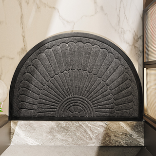 Half-round decorative doormat