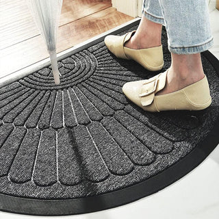 Half-round decorative doormat