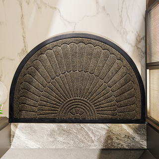 Half-round decorative doormat