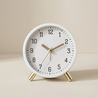 Horloge de table design scandinave à mouvement silencieux fonctionnant sur piles  