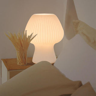 Nowoczesna lampa stołowa LED w plisowanym stylu grzybowym
