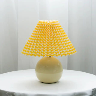 Stolní lampa retro se skládaným stínidlem na noční stolky