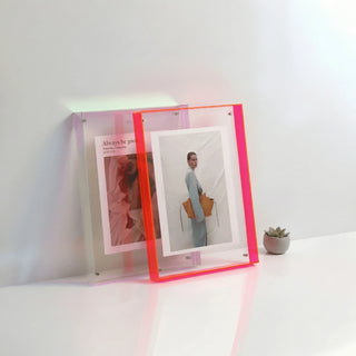 Transparentní fotorámeček moderní minimalistický do interiéru