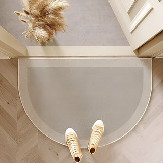 Geometric semicircular entrance mat