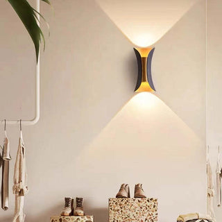 Venkovní Nástěnné LED Svítidlo | Moderní Zakřivený Design IP65