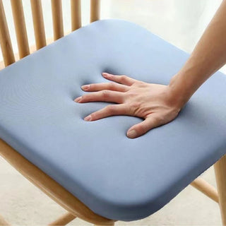 Chaise de salle à manger design scandinave avec dossier à lattes