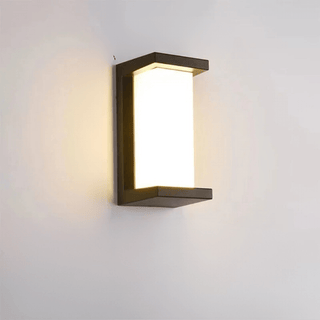 Round LED ceiling light flush-mounted for the living room