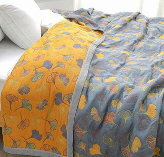 Couverture matelassée toutes saisons avec motif de feuilles de ginkgo