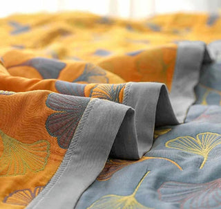 Couverture matelassée toutes saisons avec motif de feuilles de ginkgo