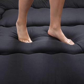 Skládací futon matrace japonská na zem pro hosty do ložnice – detail